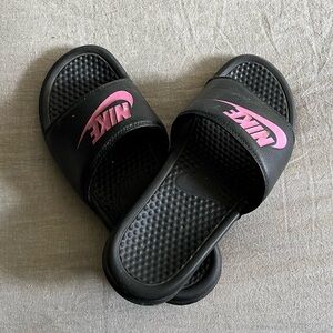 Nike slides